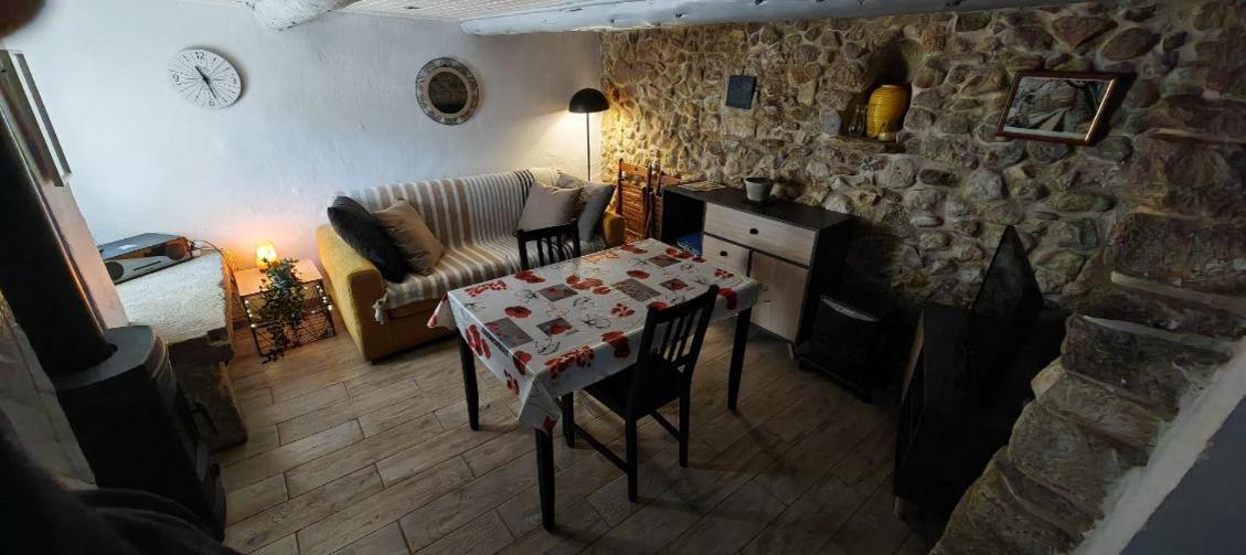 Le Cabanon De Vally Caromb Luaran gambar