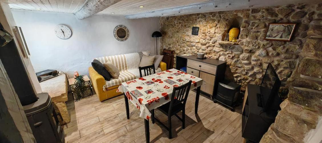 Le Cabanon De Vally Caromb Luaran gambar